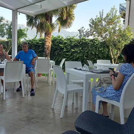 Tenuta Bianca 올리베토씨트라